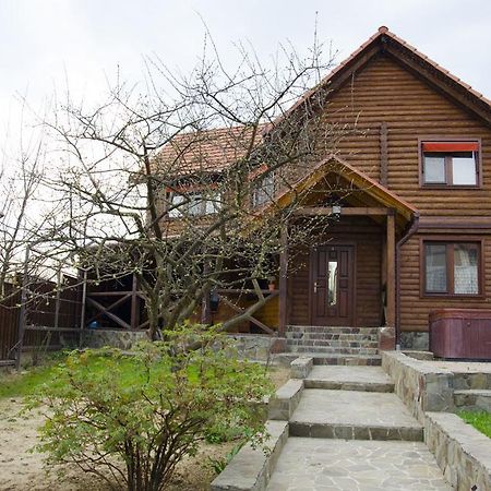 Liubava Hotel Polyana  Exterior foto